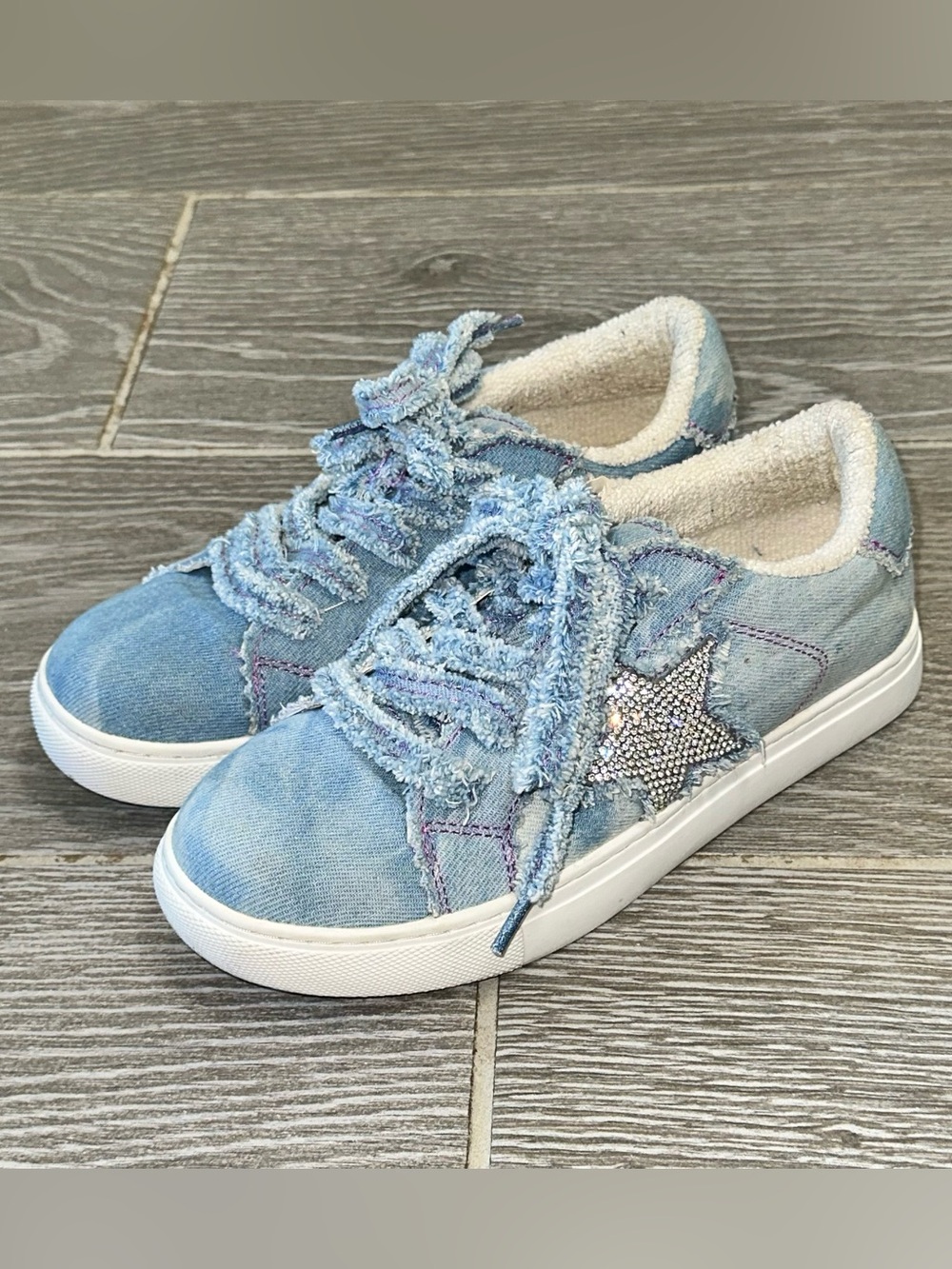 Steve Madden JRezume Frayed Blue Denim Star Lace-Up Girls Size 3 Sneakers Casual